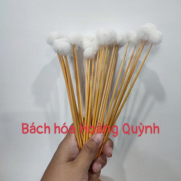 10 cây bông ngoáy tai , bông ráy tai , bông se tai thân gỗ đầu lông
