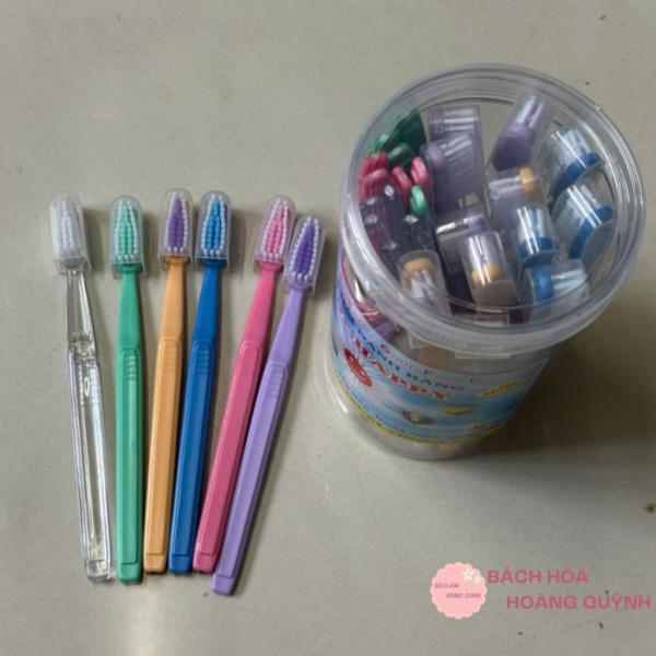 Combo 5 cây bàn chải đánh răng Happy nhựa đục có nắp đậy