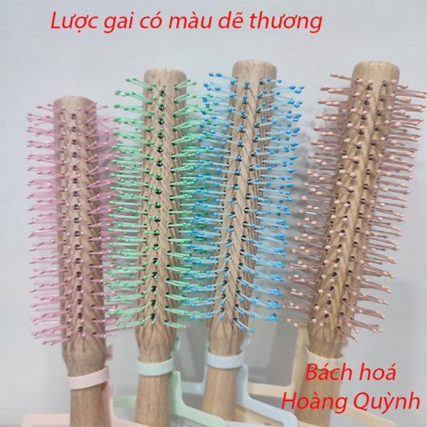 Lược gai gỡ rối tóc, tạo kiểu tóc, massage da đầu loại TRÒN cán gỗ xinh xắn
