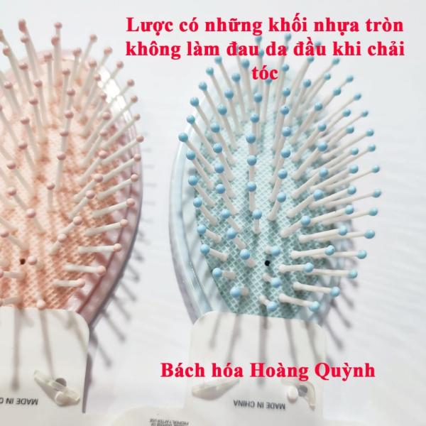 Lược gai gỡ rối tóc, tạo kiểu tóc, massage da đầu loại OVAL cán nhựa,size nHỎ, họa tiết ngẫu nhiên