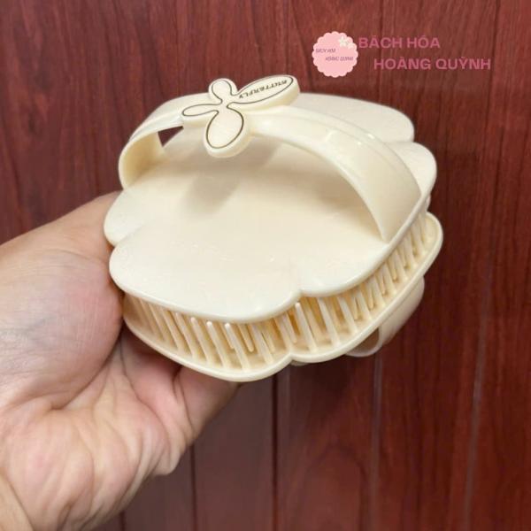 2 cái lược gai gội đầu nhựa dẻo, lược massage da đầu kích thích lưu thông máu, thiết kế tay cầm rộng, hình bướm xinh xắn